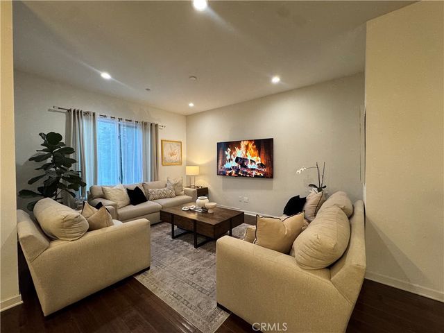 21 Gramercy 218, Irvine, CA 92612