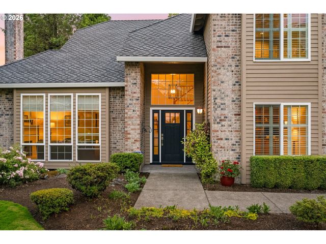 14735 Sw PEACHTREE Dr, Portland, OR 97224