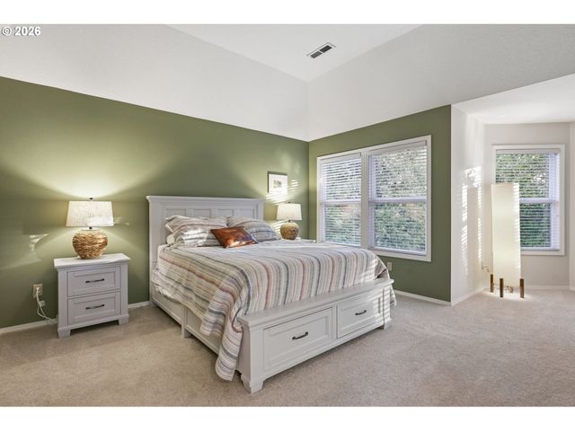 14735 Sw PEACHTREE Dr, Portland, OR 97224