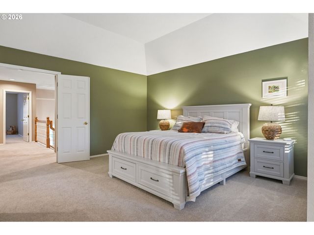 14735 Sw PEACHTREE Dr, Portland, OR 97224