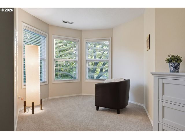 14735 Sw PEACHTREE Dr, Portland, OR 97224