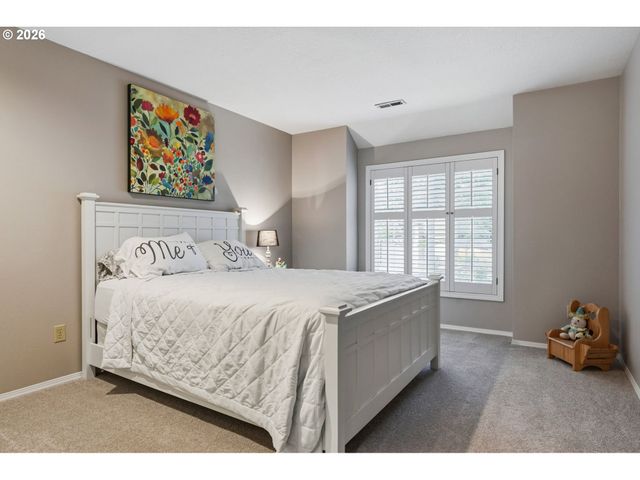 14735 Sw PEACHTREE Dr, Portland, OR 97224
