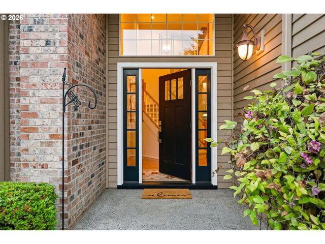 14735 Sw PEACHTREE Dr, Portland, OR 97224
