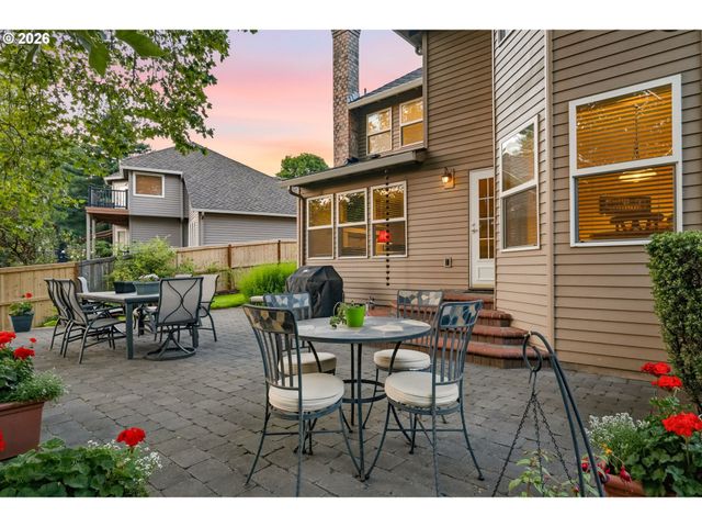 14735 Sw PEACHTREE Dr, Portland, OR 97224