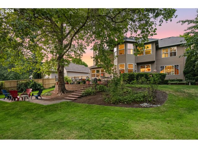 14735 Sw PEACHTREE Dr, Portland, OR 97224