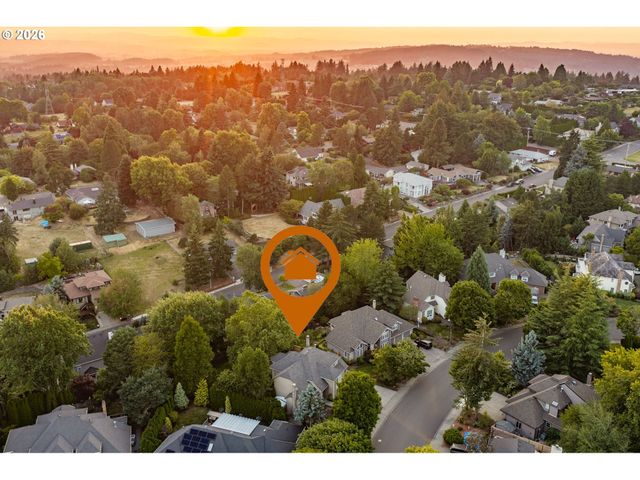 14735 Sw PEACHTREE Dr, Portland, OR 97224