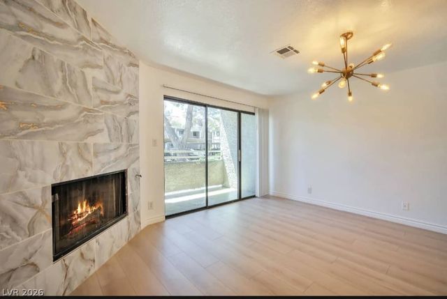 5076 South Rainbow Boulevard 104, Las Vegas, NV 89118