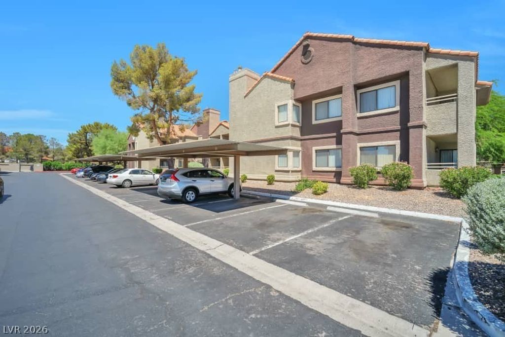 5076 South Rainbow Boulevard 104, Las Vegas, NV 89118