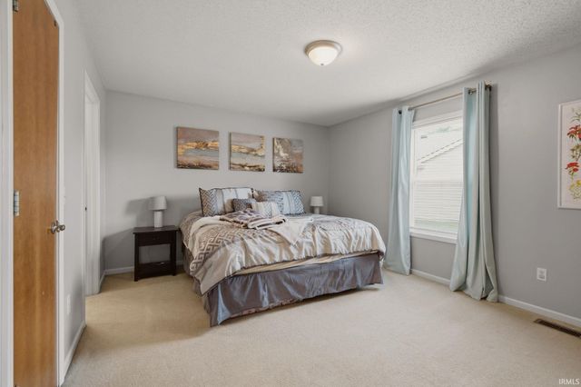 16036 Timberwillow Drive, Huntertown, IN 46748