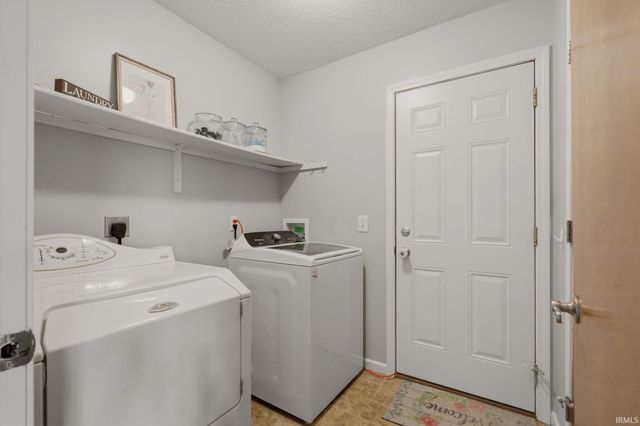 16036 Timberwillow Drive, Huntertown, IN 46748