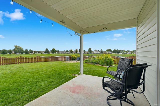 16036 Timberwillow Drive, Huntertown, IN 46748