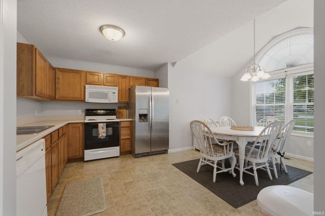 16036 Timberwillow Drive, Huntertown, IN 46748