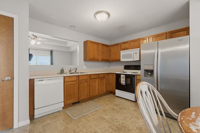 16036 Timberwillow Drive, Huntertown, IN 46748