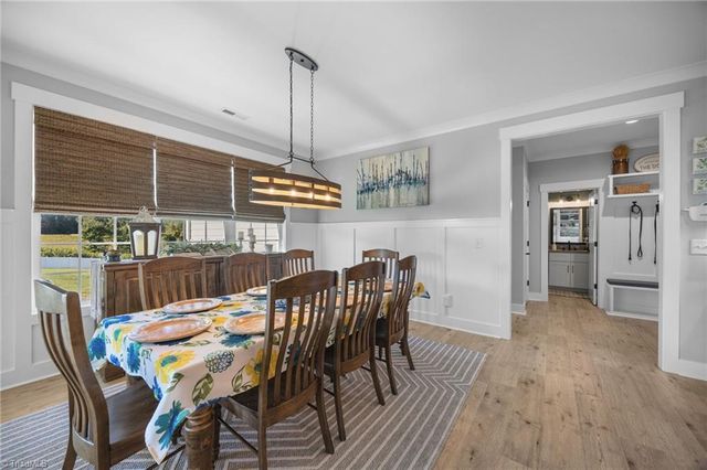 107 Meeting House Lane, Advance, NC 27006
