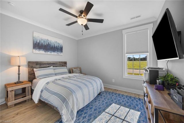 107 Meeting House Lane, Advance, NC 27006