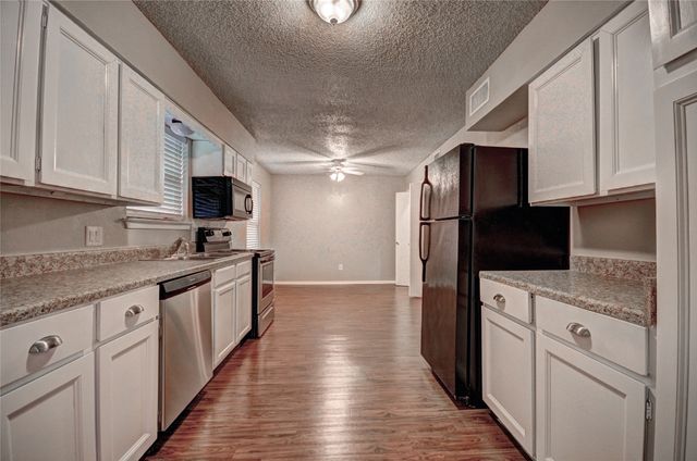 3319 Crites Street 101, Richland Hills, TX 76118