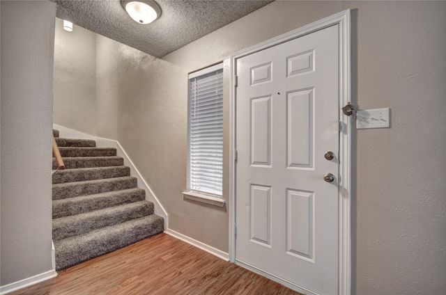 3319 Crites Street 101, Richland Hills, TX 76118