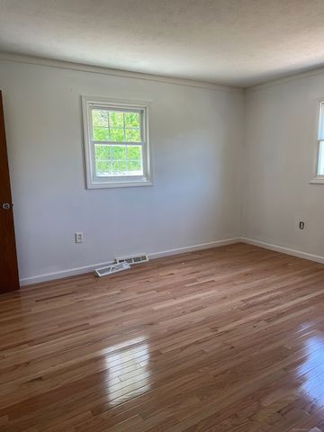 132 Walkley Drive, Southington, CT 06489
