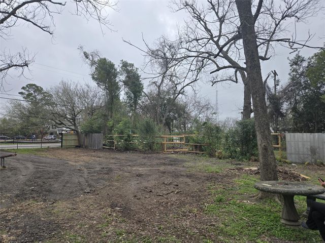 0 Bayou Rd, La Marque, TX 77568