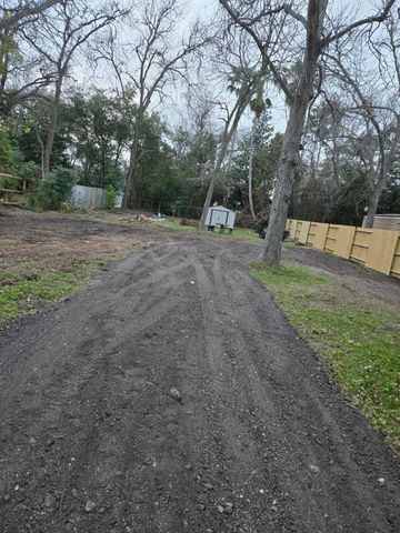 0 Bayou Rd, La Marque, TX 77568