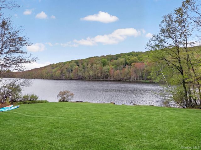 79 Redwood Lane, Swan Lake, NY 12783