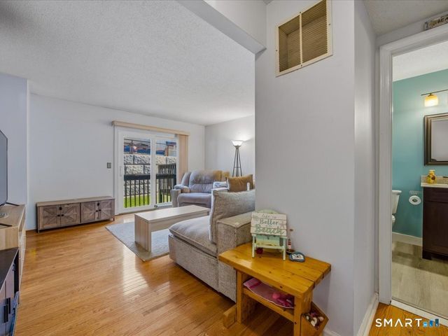 173 Russo Avenue 109, East Haven, CT 06513