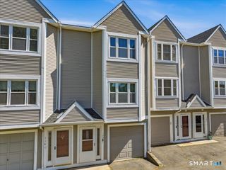 173 Russo Avenue 109, East Haven, CT 06513
