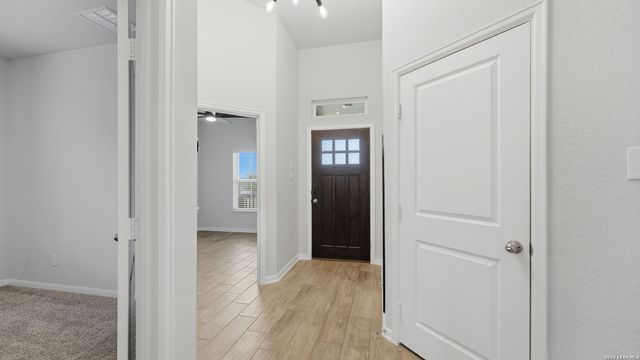 6324 Black Butte, Schertz, TX 78108