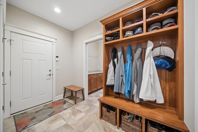 1476 Century Corner Lane NE, Rochester, MN 55906