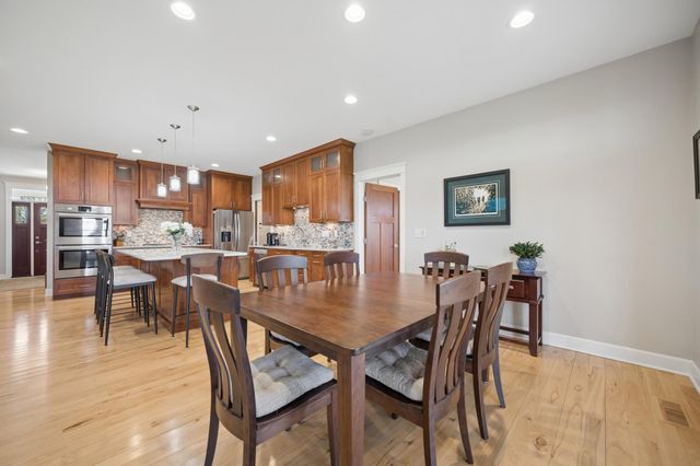 1476 Century Corner Lane NE, Rochester, MN 55906