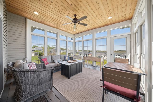 1476 Century Corner Lane NE, Rochester, MN 55906