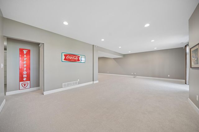 1476 Century Corner Lane NE, Rochester, MN 55906