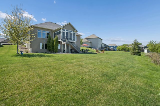 1476 Century Corner Lane NE, Rochester, MN 55906