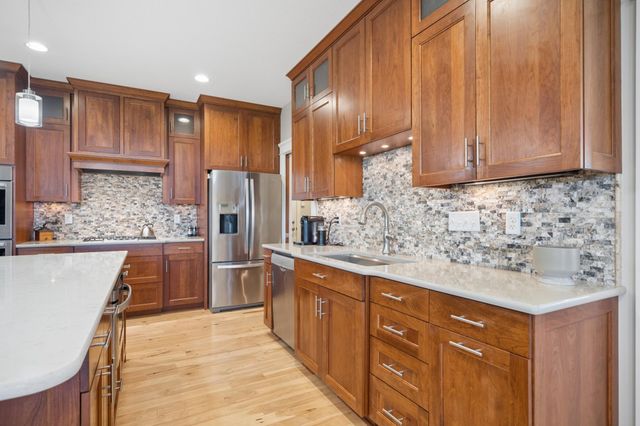 1476 Century Corner Lane NE, Rochester, MN 55906