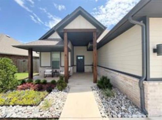 1920 Sama Way, Yukon, OK 73099