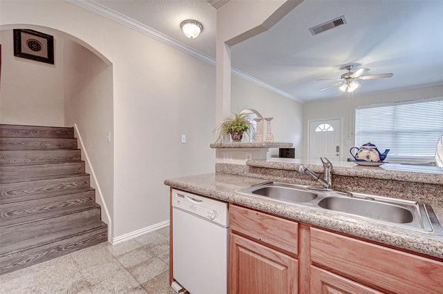 9400 Bellaire Boulevard 202, Houston, TX 77036