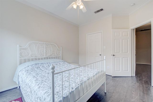 9400 Bellaire Boulevard 202, Houston, TX 77036