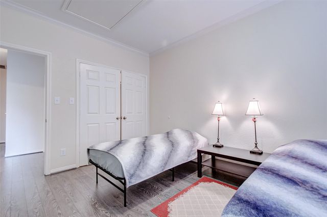 9400 Bellaire Boulevard 202, Houston, TX 77036