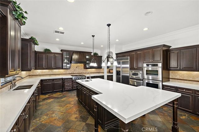 8120 Sunset Rose Drive, Corona, CA 92883