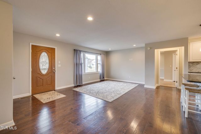 3114 Summit Avenue, Johnson City, TN 37604