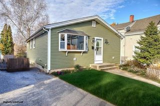 26 Standish Avenue, Providence, RI 02908