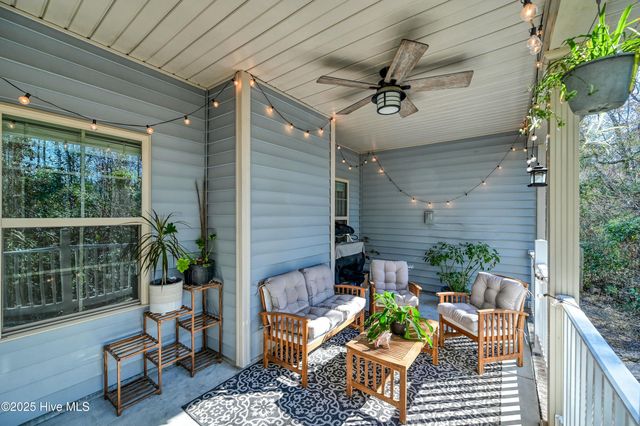 153 Poplar Branch Way, Hampstead, NC 28443