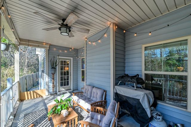 153 Poplar Branch Way, Hampstead, NC 28443