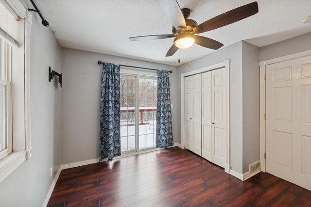 542 5th Avenue SW, Cambridge, MN 55008