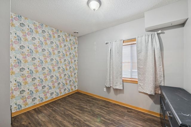 542 5th Avenue SW, Cambridge, MN 55008