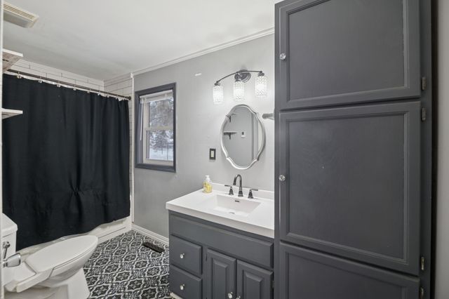 542 5th Avenue SW, Cambridge, MN 55008