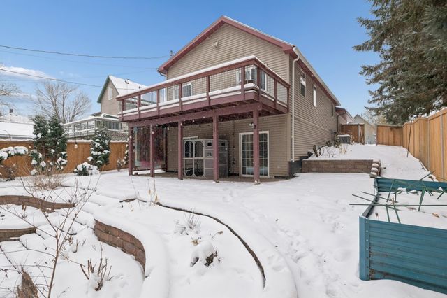 542 5th Avenue SW, Cambridge, MN 55008