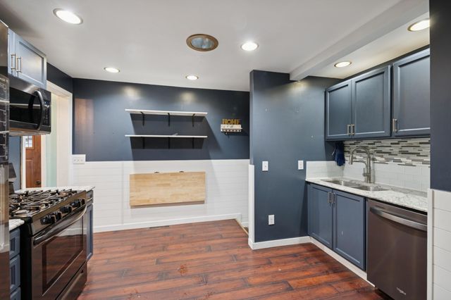 542 5th Avenue SW, Cambridge, MN 55008