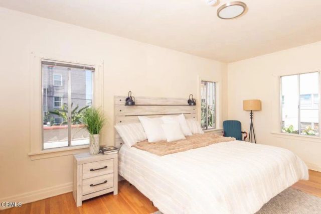 833 N Ridgewood Place, Los Angeles, CA 90038