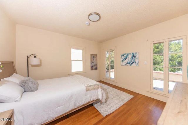 833 N Ridgewood Place, Los Angeles, CA 90038